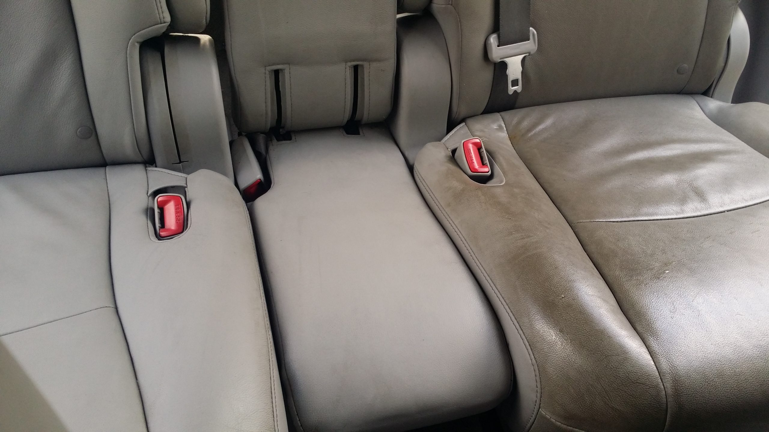 Jasa Cuci Jok Mobil